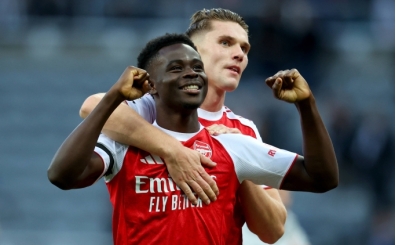 Bukayo Saka'dan Gykeres'e destek!