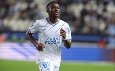 Be�ikta� yeni Atiba's�n� Fransa'da buldu: Sergen Yal��n �srarla istiyor