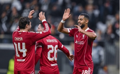 Liverpool, kötü gidişe 5 golle dur dedi!