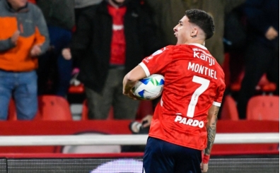 Puskas �d�l�'n�n kazanan� Santiago Montiel!