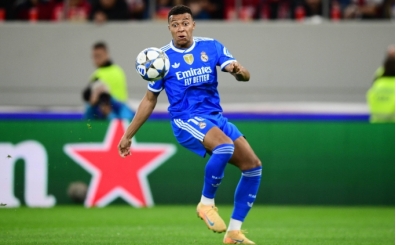 Kylian Mbappe'den 7 dakikada hat-trick!
