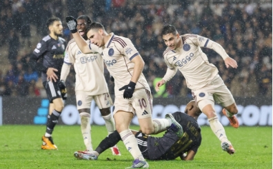 Ajax'tan Karaba karsnda geri dn!