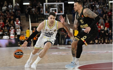 Fenerbahe Beko'dan tarihi geri dn!