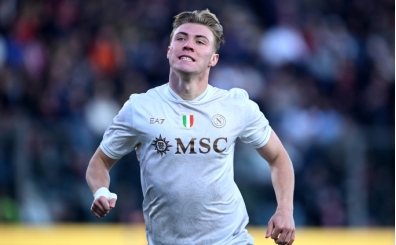 Napoli, Höjlund ile tam gaz yarışta