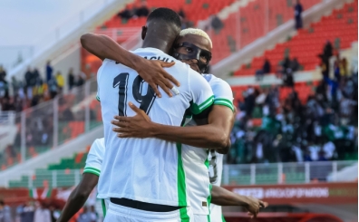 Onuachu att�; Nijerya 3'te 3 yapt�!