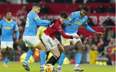 Manchester United'a evinde �ok sonu�!