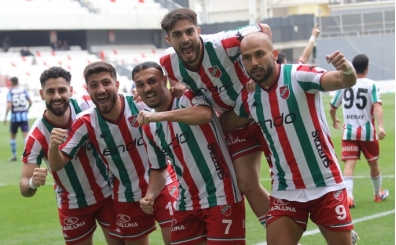 Karşıyaka final için ilk maçta