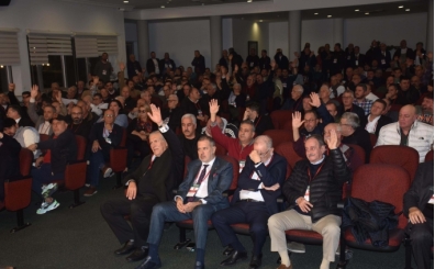 Karşıyaka'da adaysız kongre günü