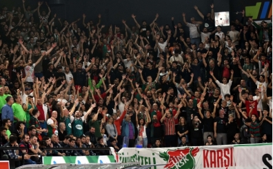 Karyaka'da gndem basketbol