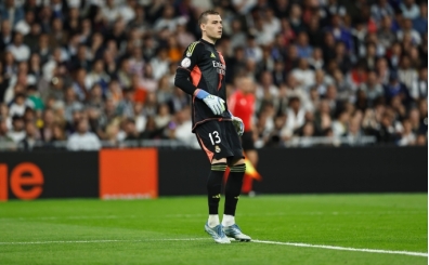 Lunin Real Madrid'de kalıyor