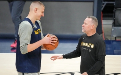 Malone'dan MVP açıklamalarına düzeltme: 'Oyum olsa Jokic'e verirdim'