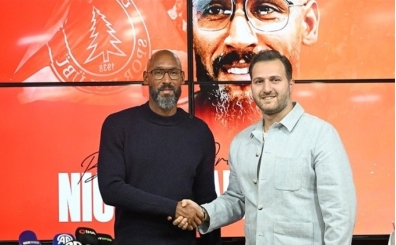 Ömür Aydın, Ümraniyespor'da yeniden başkanlığa seçildi
