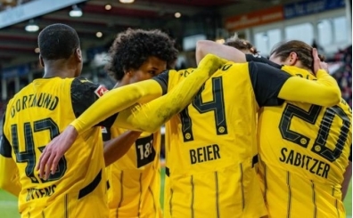 Borussia Dortmund, deplasmanda iki golle gld