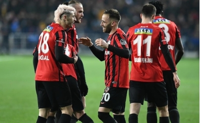 Gaziantep FK'nin çalıştığı teknik direktörler sözleşme sonunu göremiyor
