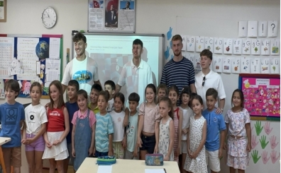 Trabzonsporlu gençler Marmaris'te öğrencilerle buluştu