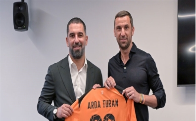 Arda Turan, Shakhtar Donetsk yönetimindeki ilk antrenmanına çıktı