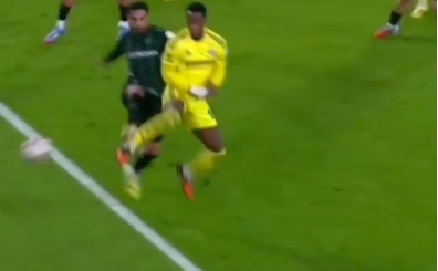 Kad�k�y'de VAR'la penalt�!