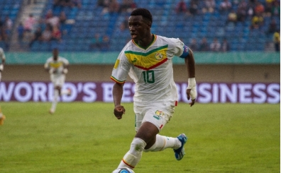 Fenerbahçe, 16 yaşındaki Diouf ile anlaşma sağladı!