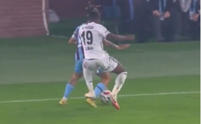 Trabzonspor - Be�ikta� ma��nda k�rm�z� kart