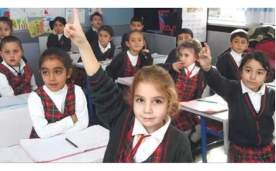 Okullarda serbest kıyafet kaldırıldı mı, forma giymek zorunlu mu?
