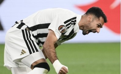 Zeki �elik att�, Juventus evinde 1 puan ald�!