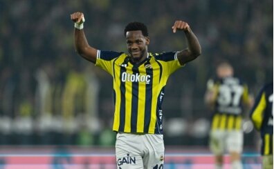 Jhon Duran'dan Fenerbah�e taraftar�n� k�zd�ran hareket!