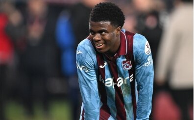Trabzonspor'un y�ld�z�ndan olay payla��m: 'Siz T�rkler �rk��s�n�z!'