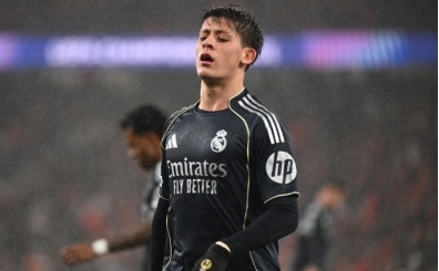 Tarihi gecede Arda G�ler ��ld�rd�! Oyundan al�n�rken tek c�mle olay oldu