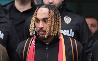 Galatasaray, Sacha Boey transferini resmen a��klad�