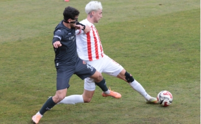 Boluspor evinde zorlanmadan kazand�