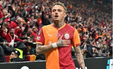 Noa Lang, ilk Galatasaray formas�n� camiye ba���lad�