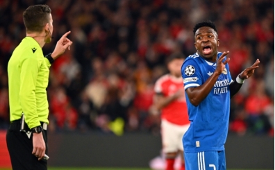 UEFA, Vinicius Junior'a y�nelik �rk��l�k iddialar�n� soru�turuyor