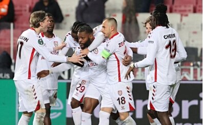 Samsunspor fark atarak turlad�!