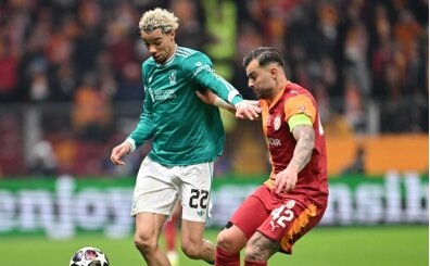 Galatasaray'da duvar: Abd�lkerim Bardakc�!