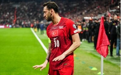 Hakan �alhano�lu pamuklara sar�ld�!