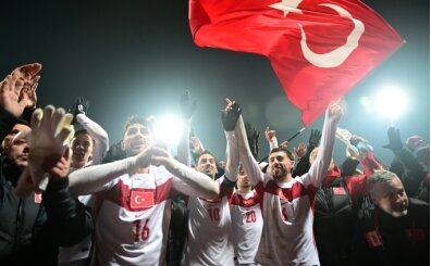 Yazarlardan A Milli Tak�m de�erlendirmesi