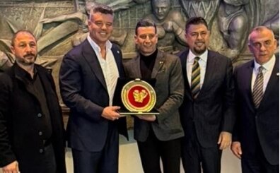 Boks Federasyonu Ba�kan� Hekimo�lu'ndan Saran'a ziyaret!