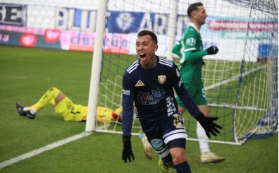 Erzurumspor FK, I�d�r FK'yi geriden gelerek yendi!