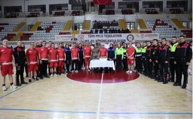 Sivas'ta �ehitler an�s�na futbol m�sabakas� d�zenlendi