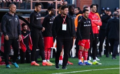 U�ur U�ar: 'Kafam�z� kald�r�p yolumuza devam edece�iz'