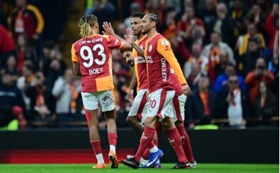 Galatasaray'da yeni slogan: 'Yapt�k, yine yapar�z'