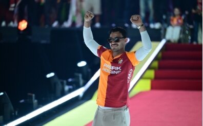 Galatasaray'da ayr�l�k talebi: 'Ba�lad���m yere d�neyim'