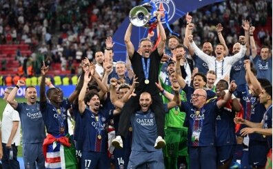 PSG, �ampiyonlar Ligi kupas�n� kald�rd�