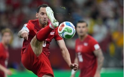 Erman Toro�lu'ndan Hakan �alhano�lu iddias�!