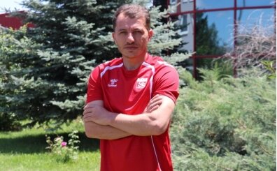 xSivasspor'a yard�mc� antren�r olarak d�nd�