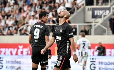 �ek bas�n�: 'Ac�mas�z yenilgi'