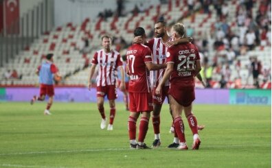 7 goll� ma�ta Antalyaspor, Ke�i�reng�c�'n� y�kt�