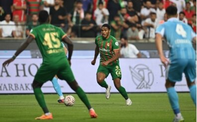 Erzurumspor'dan Amedspor ma�� devam ederken VAR karar�na tepki!
