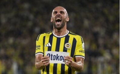 Fenerbah�e i�in kritik goller; Vedat Muriqi ve Archie Brown