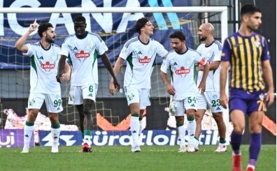 Rizespor, 10 ki�iyle 3 puan� ald�